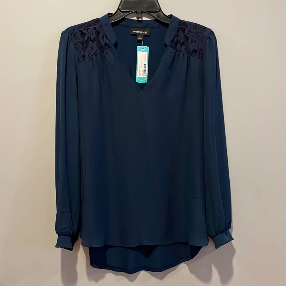 Women’s Fortune + Ivy navy long sleeve lace detail blouse size medium